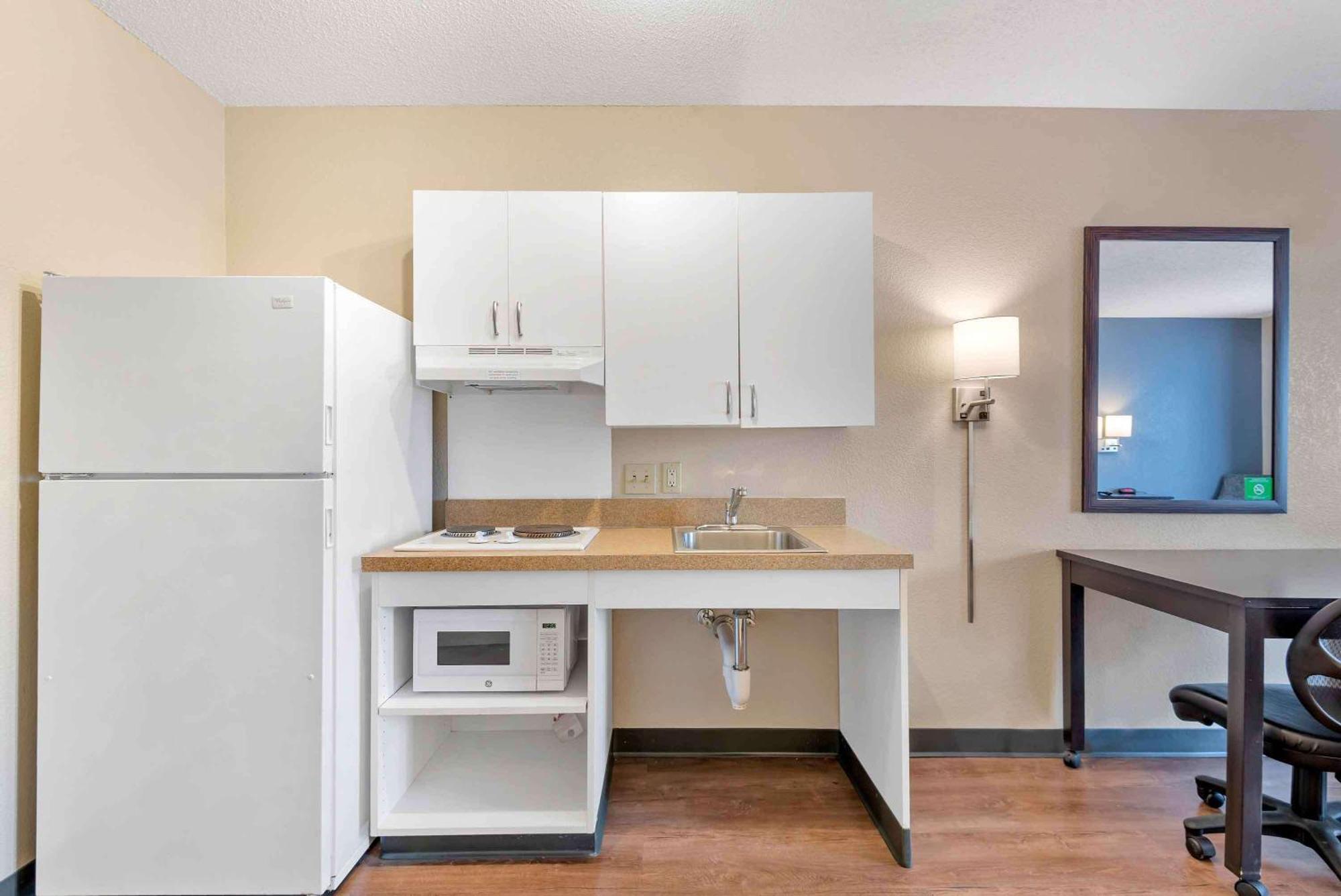 Extended Stay America Select Suites - Charlotte - Airport Eksteriør billede