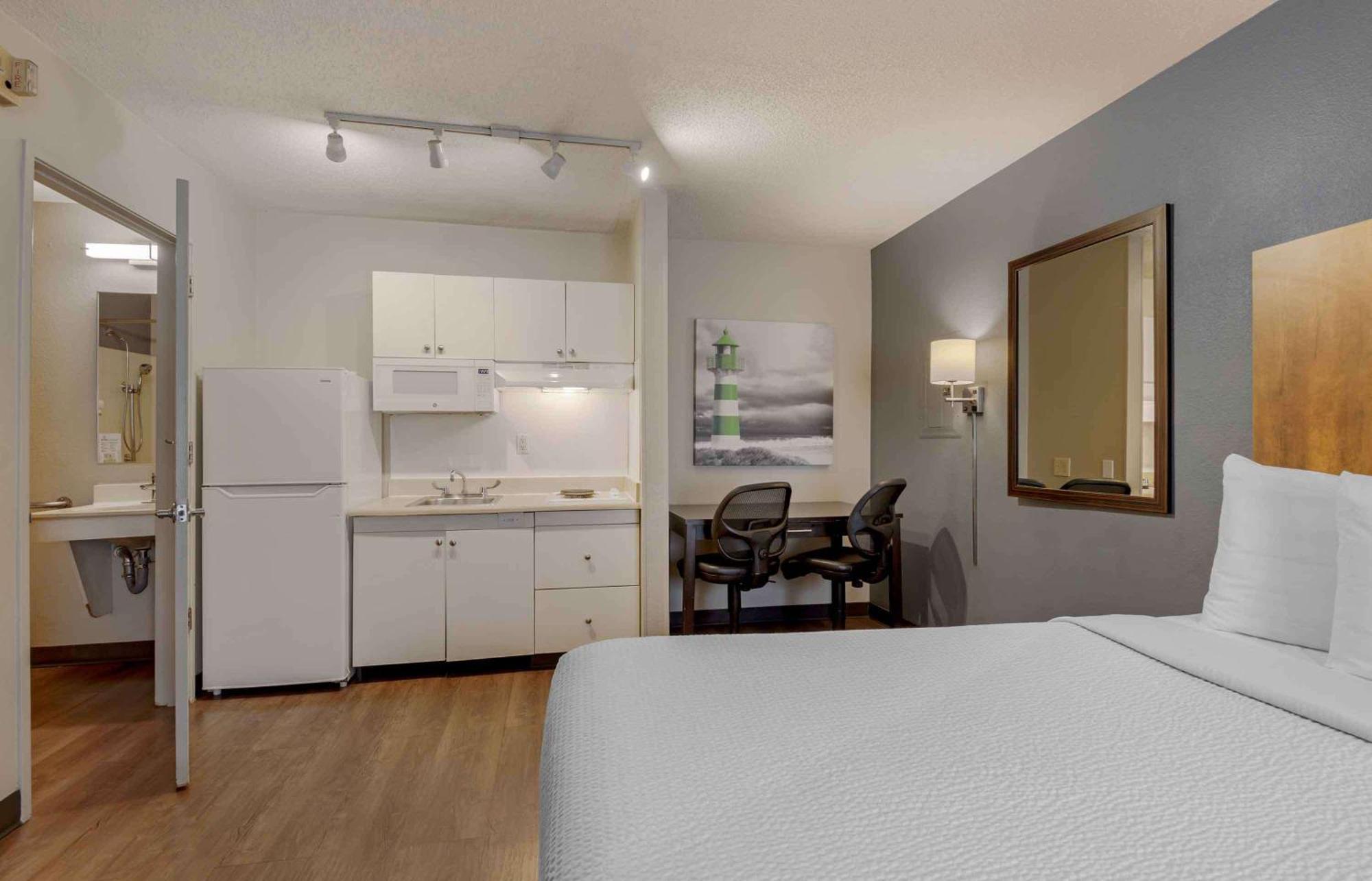 Extended Stay America Select Suites - Charlotte - Airport Eksteriør billede