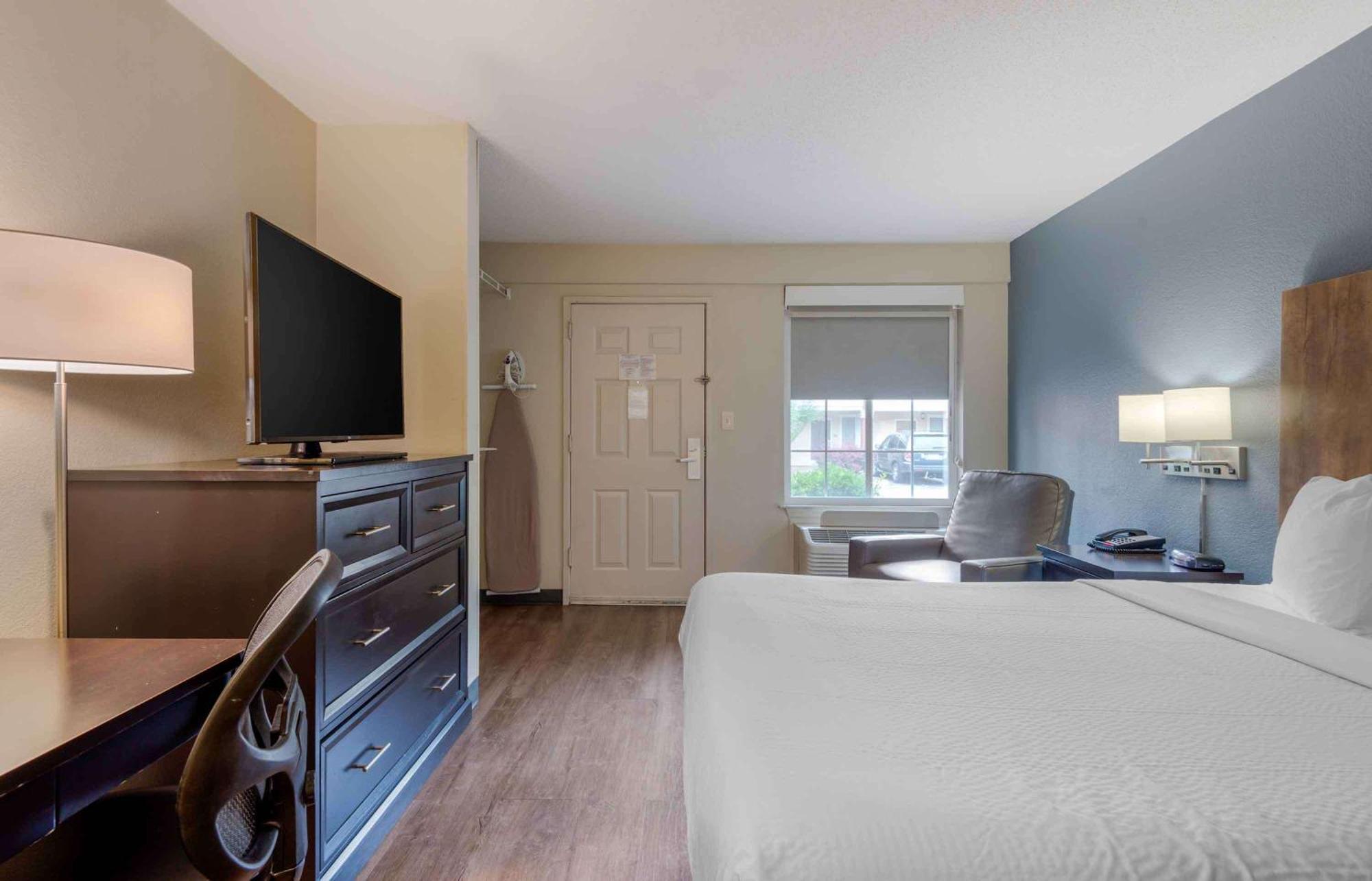 Extended Stay America Select Suites - Charlotte - Airport Eksteriør billede